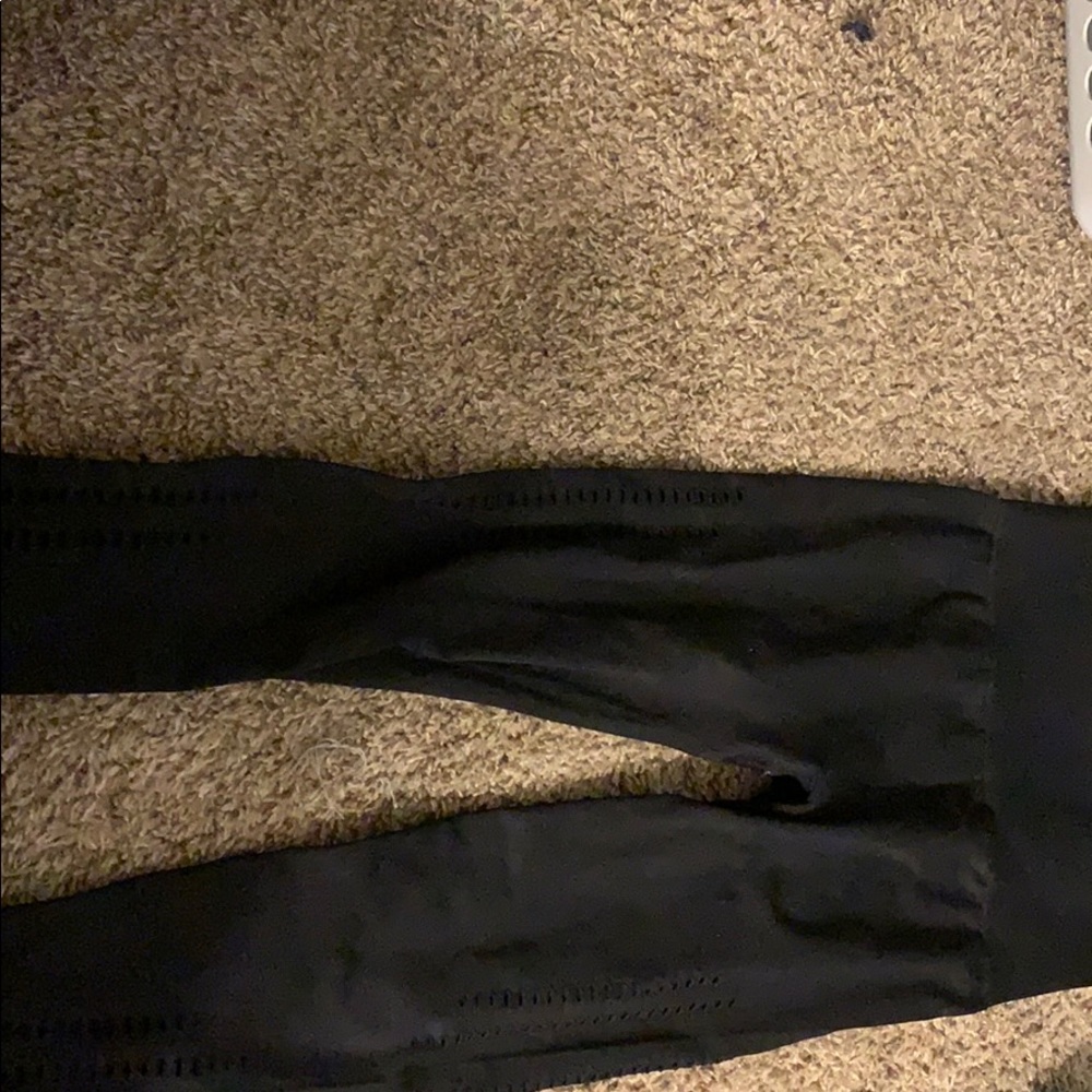 Black leggings